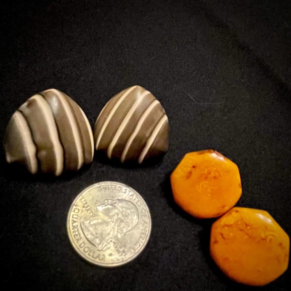 Vintage 80s Enamel, Silver, Gold plated Studs & Clip-on Set!! - Picture 7 of 8